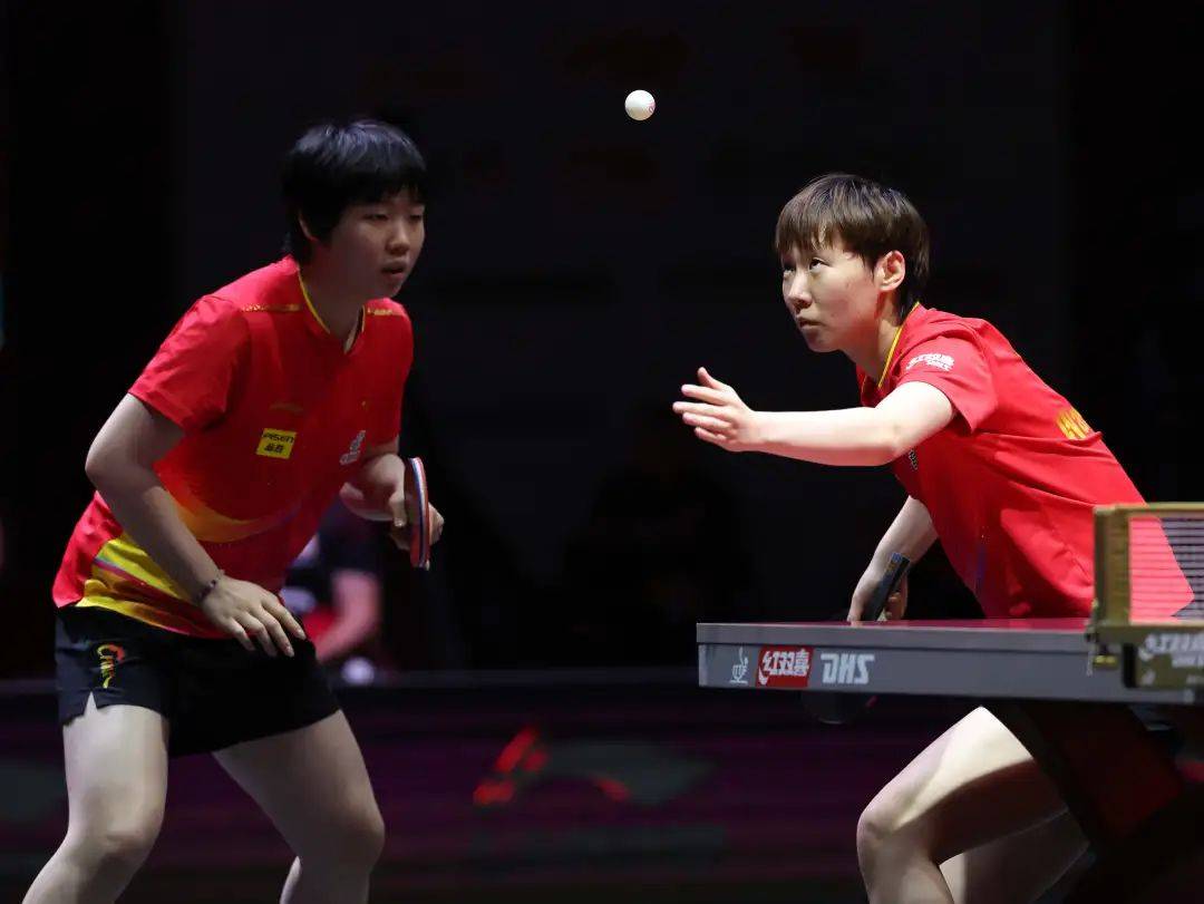 林诗栋再赢皮切福德，中国队8战全胜 | 国乒多哈5月18日成绩汇总