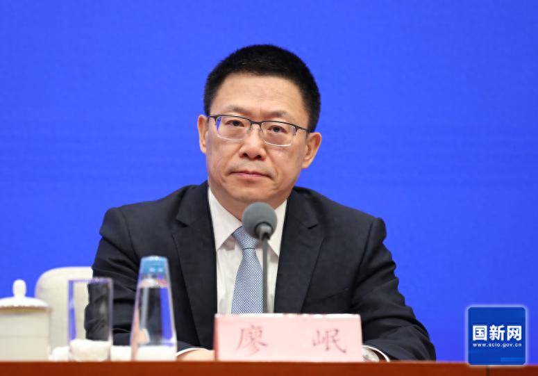 财政部：将允许海南岛内居民能免税购买一些进口产品，试点工作尽快开展